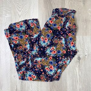 Jessica Simpson maternity floral pants